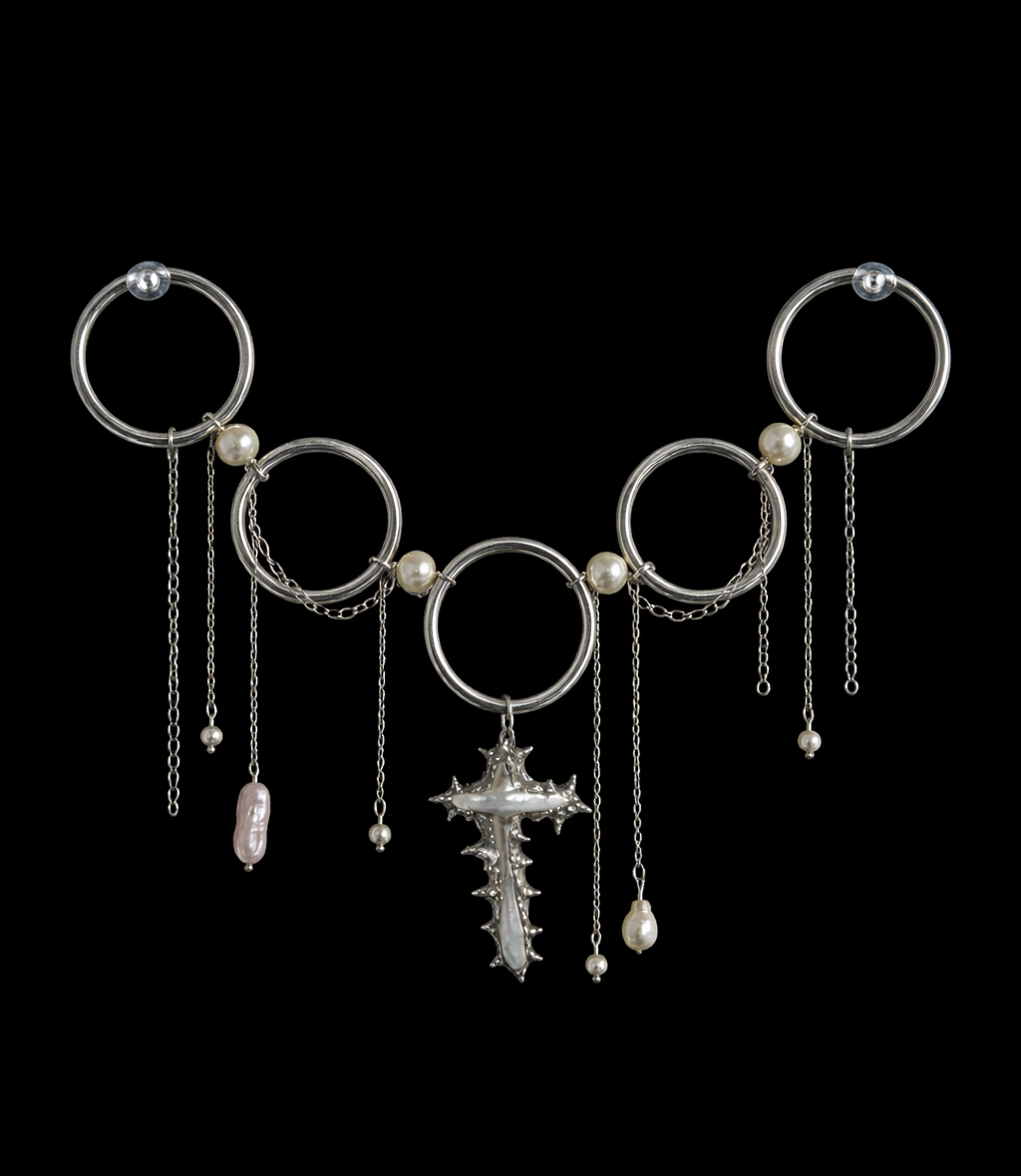 Mary's Necklace