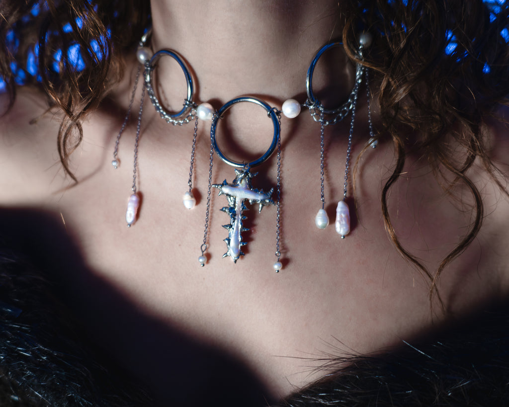 Mary's Necklace